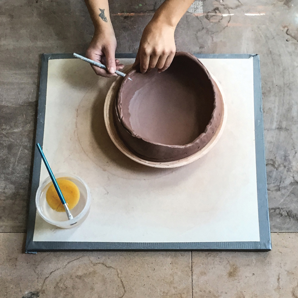 Ash Bowl with selling a Sloped Rim.