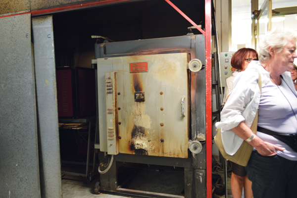 9 The front-loading electric kiln used to fire the reduction faience ware.