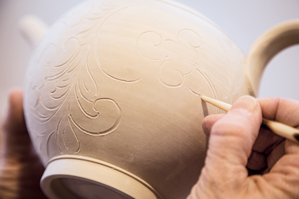 13 Incise the design into the clay with an African porcupine quill, or similar tool, when the piece is leather hard.