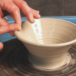 Throwing Bowls by Richard Phethean