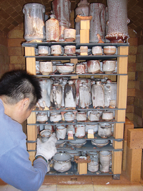 Shozo Michikawa inspecting results from Duff’s kiln, October 2005.