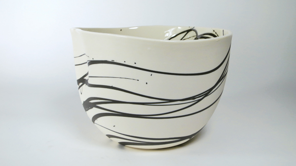 8 XXL black and white bowl, 12 in. (30 cm) in height, porcelain, Mason stains, fired to 2264°F (1240°C), 2015.