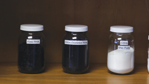 3 Jars full of agricultural waste (rice ash), silica depleted rice ash, and pure silica. 1–3 Photos: Still images from Greener Silica From Rice, produced by Michigan Engineering (University of Michigan).