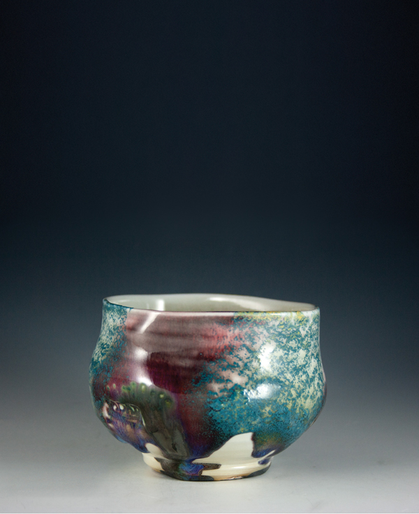 Adam Yungbluth's Blue/black bowl, 5 in. (13 cm) in height, porcelain, lowand mid-range glazes, salt fired to cone 11, 2015.