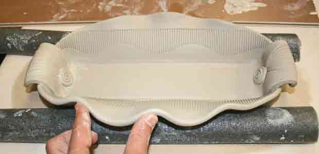 How to Make a Cool Textured Handbuilt Tray from One Slab of Clay